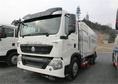Κίνα HOWO LHD φορτηγό οχημάτων αποκομιδής απορριμμάτων οδών σκουπιδοτενεκών 4000 Λ, υγρός τύπος οδικών καθαρίζοντας φορτηγών/ξηρός τύπος προμηθευτής